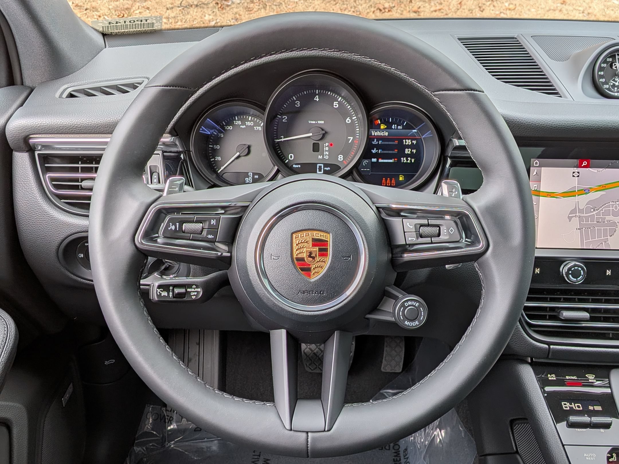 Certified 2026 Porsche Macan AWD/4WD image 8
