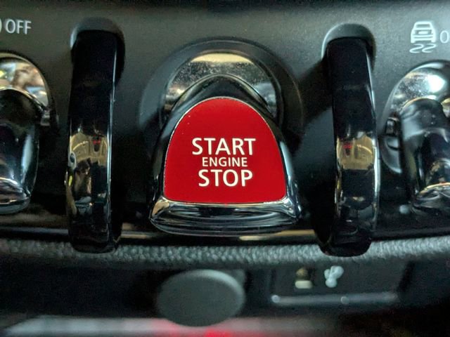 Used 2020 MINI Cooper Clubman S w/ Storage Package image 33