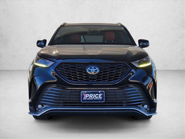 Used 2021 Toyota Highlander XSE video 2