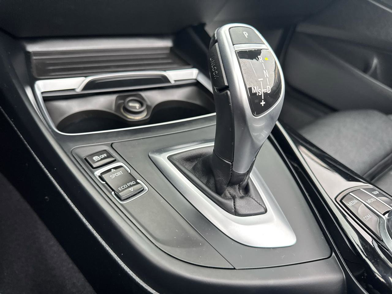 Used 2018 BMW 230i xDrive Convertible image 39