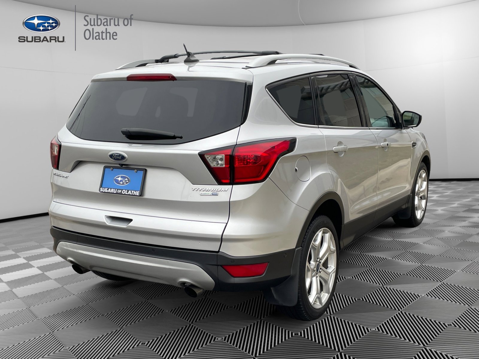 Used 2019 Ford Escape Titanium image 11