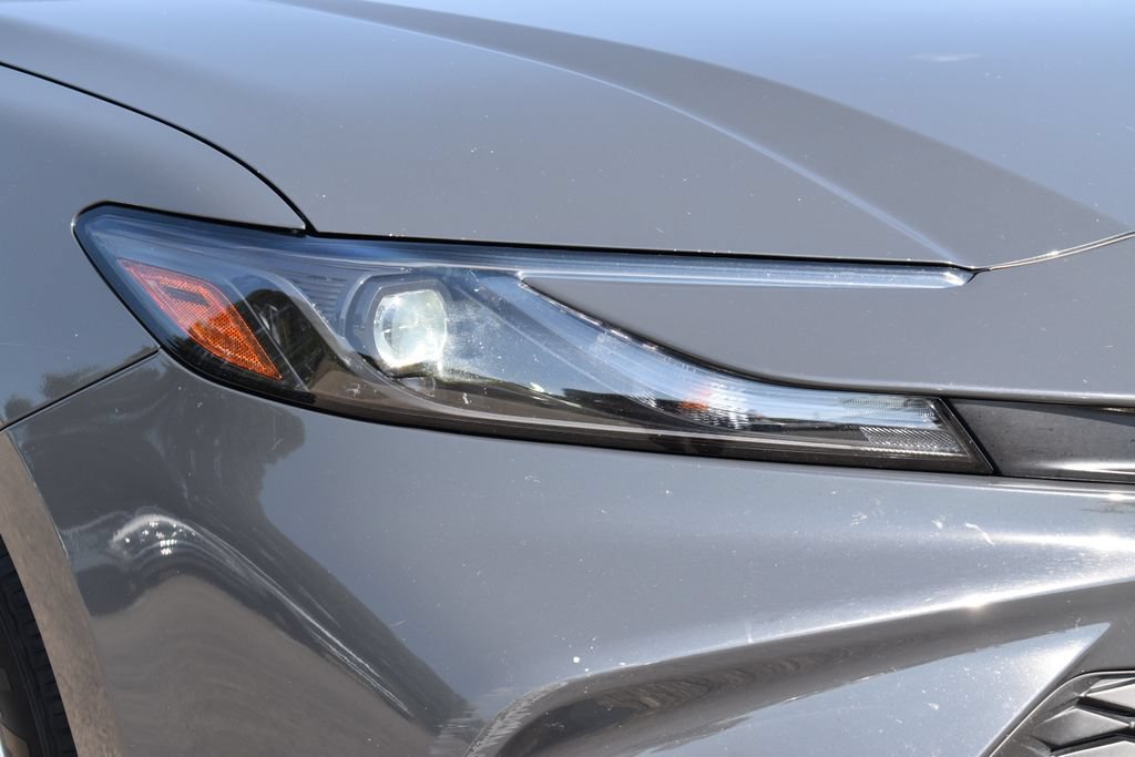 Used 2025 Toyota Camry LE FWD image 4
