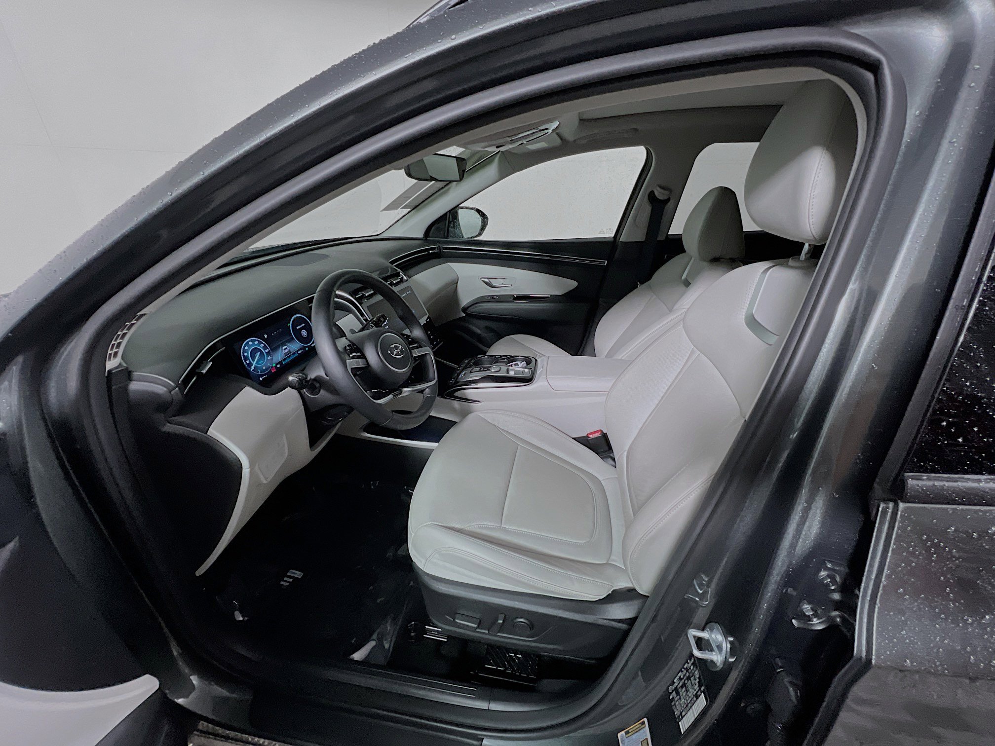 Used 2023 Hyundai Tucson Limited image 15