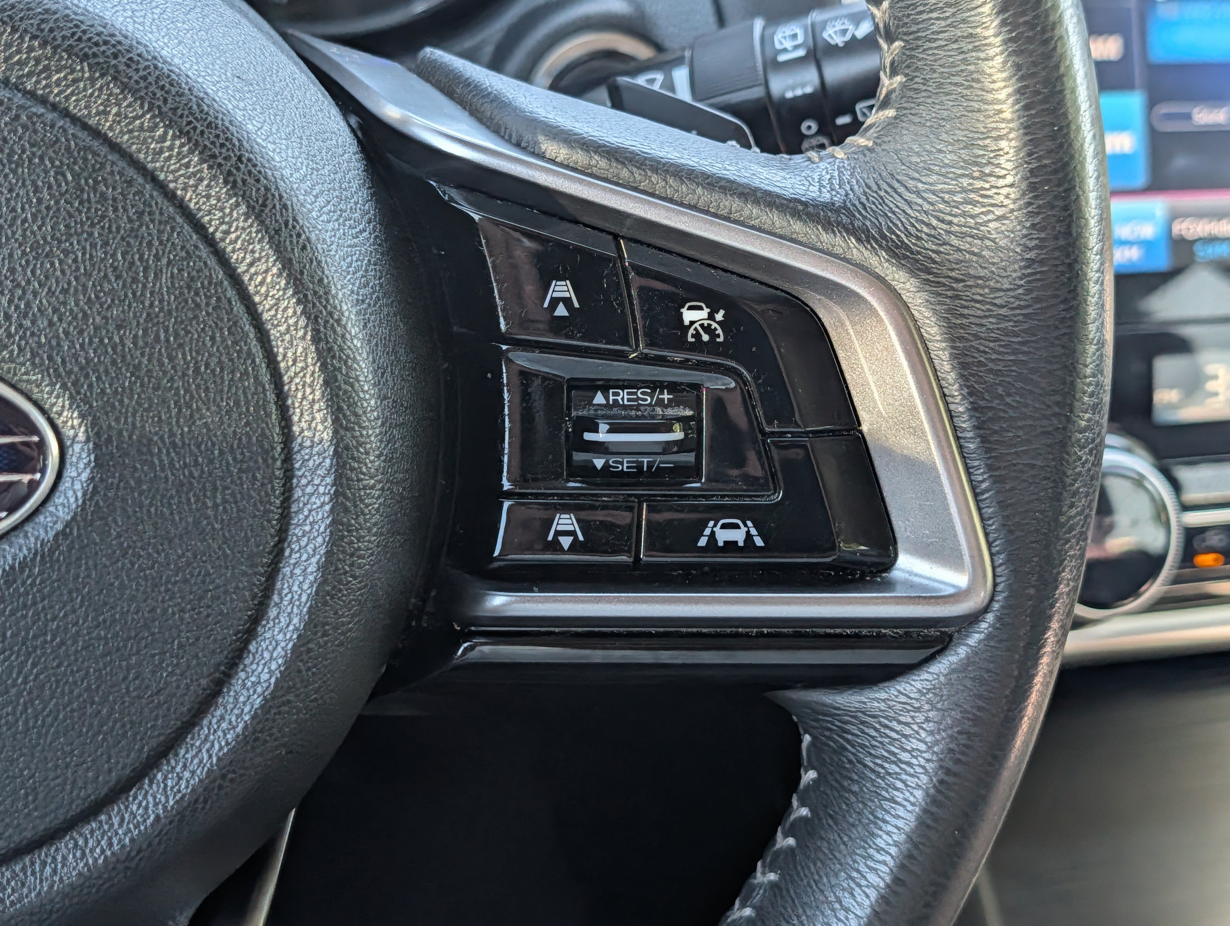 Used 2019 Subaru Outback 3.6R Limited AWD/4WD image 30