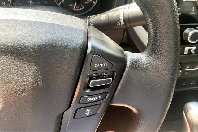 Used 2025 Nissan Frontier SV RWD image 17