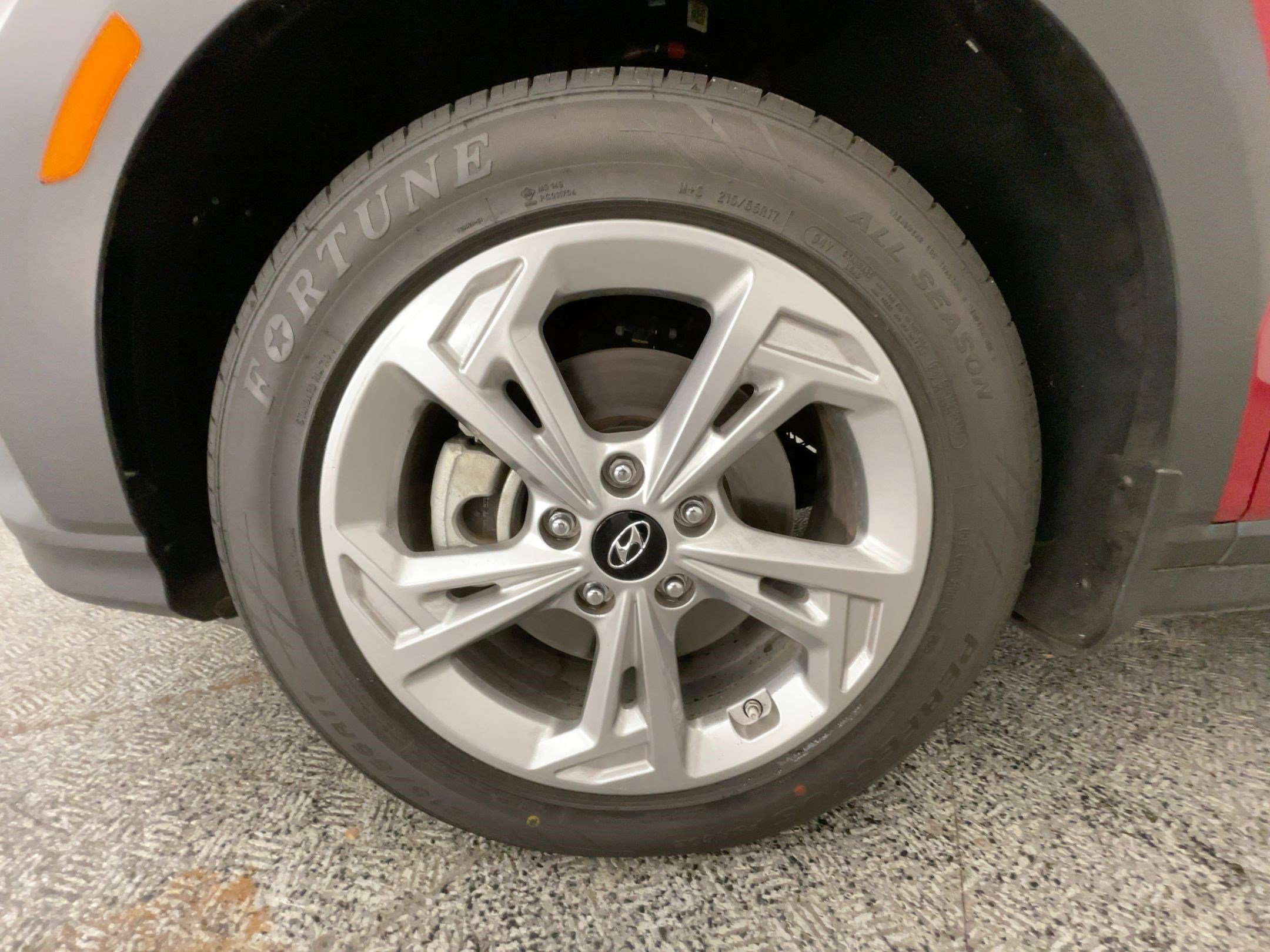 Used 2023 Hyundai Kona SEL w/ Cargo Package image 11