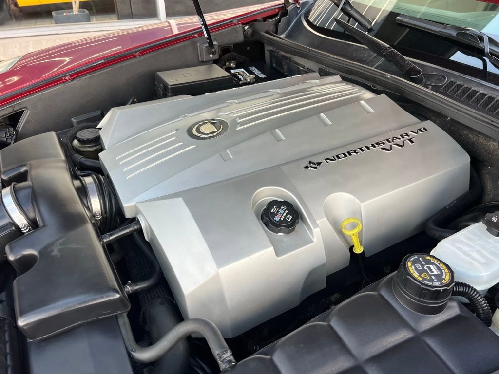 Used 2005 Cadillac XLR Base image 30