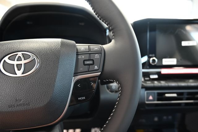New 2026 Toyota Camry SE FWD image 24