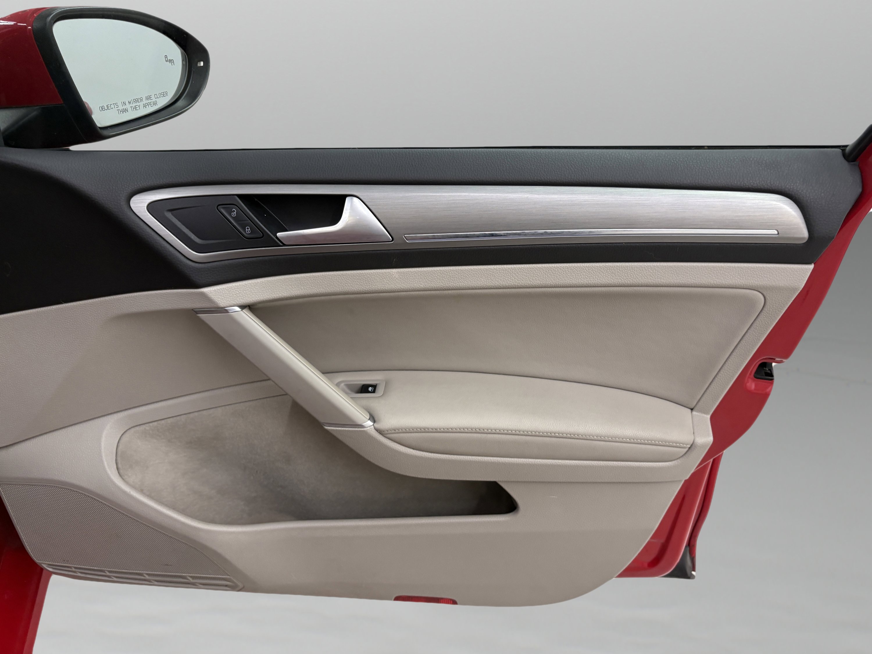 Used 2016 Volkswagen Golf SE w/ Lighting Package image 28