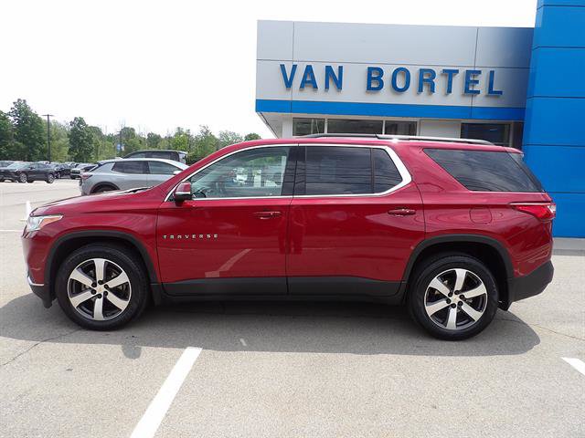 Certified 2019 Chevrolet Traverse LT w/ LT Premium Package AWD/4WD image 2