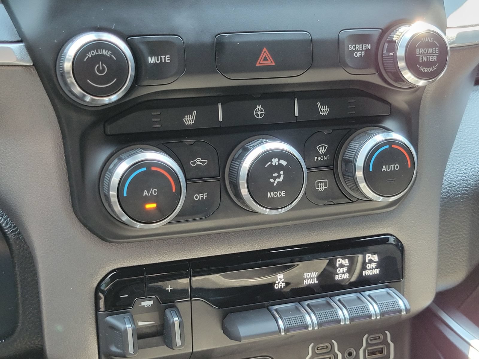 Used 2021 RAM 1500 Big Horn AWD/4WD image 20