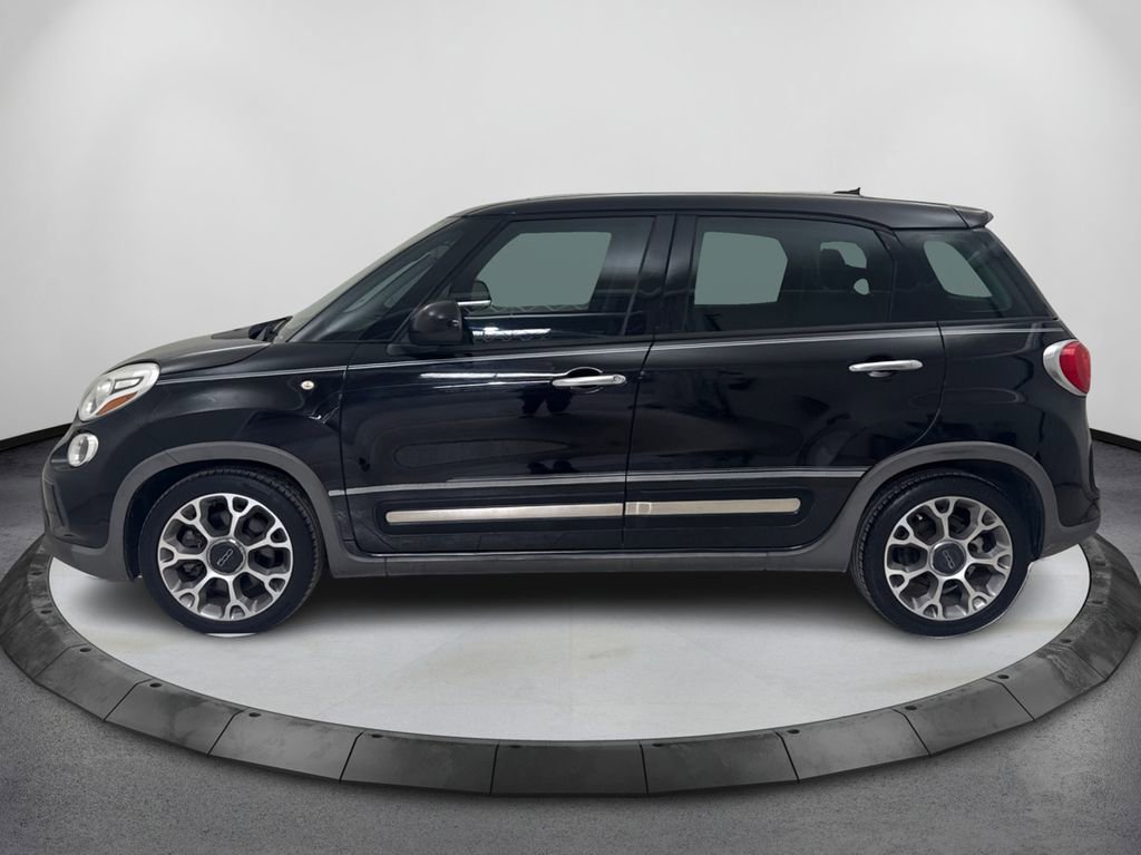 Used 2014 FIAT 500L Trekking w/ Popular Equipment Group image 8