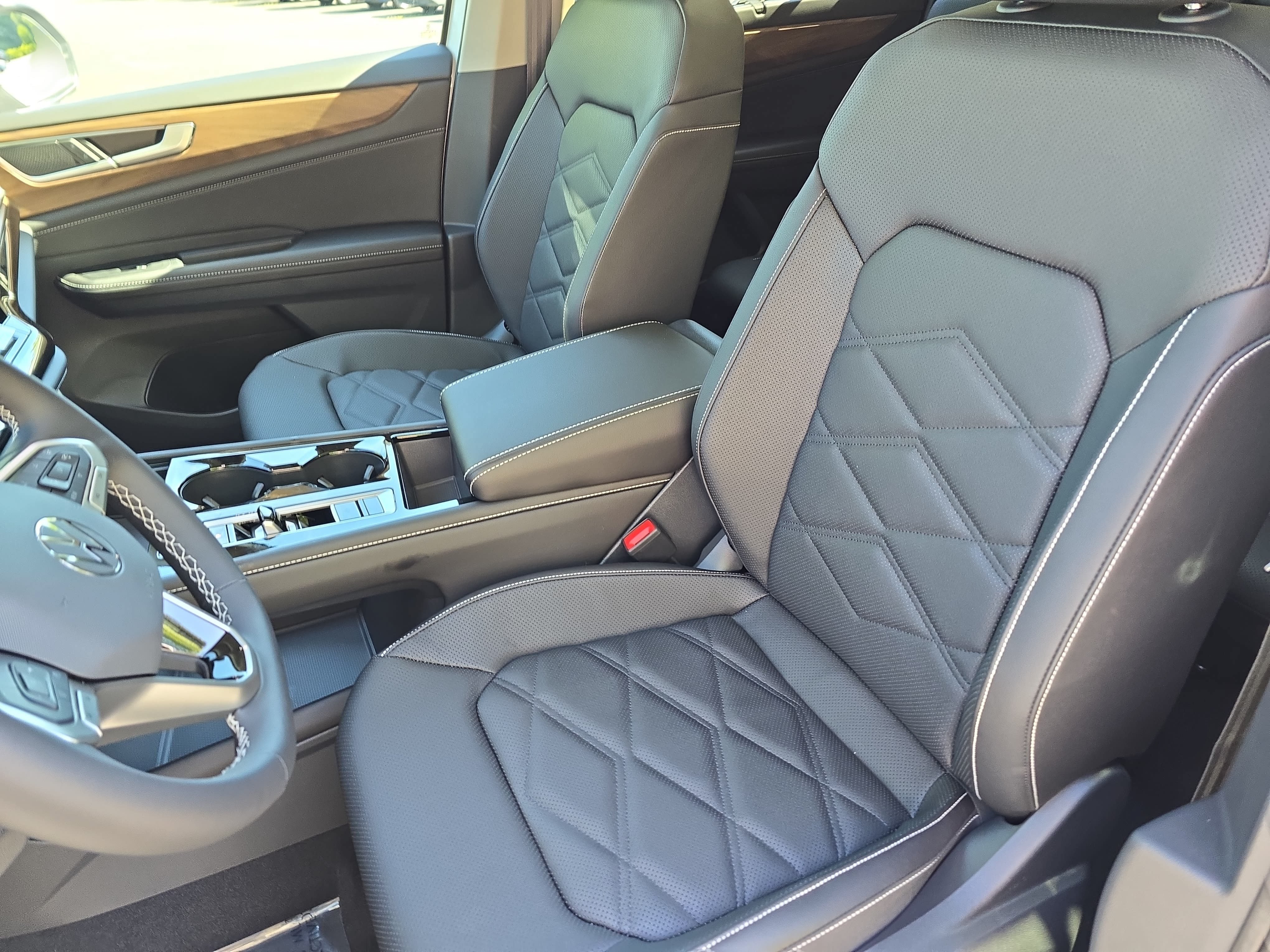 New 2026 Volkswagen Atlas SE FWD image 15