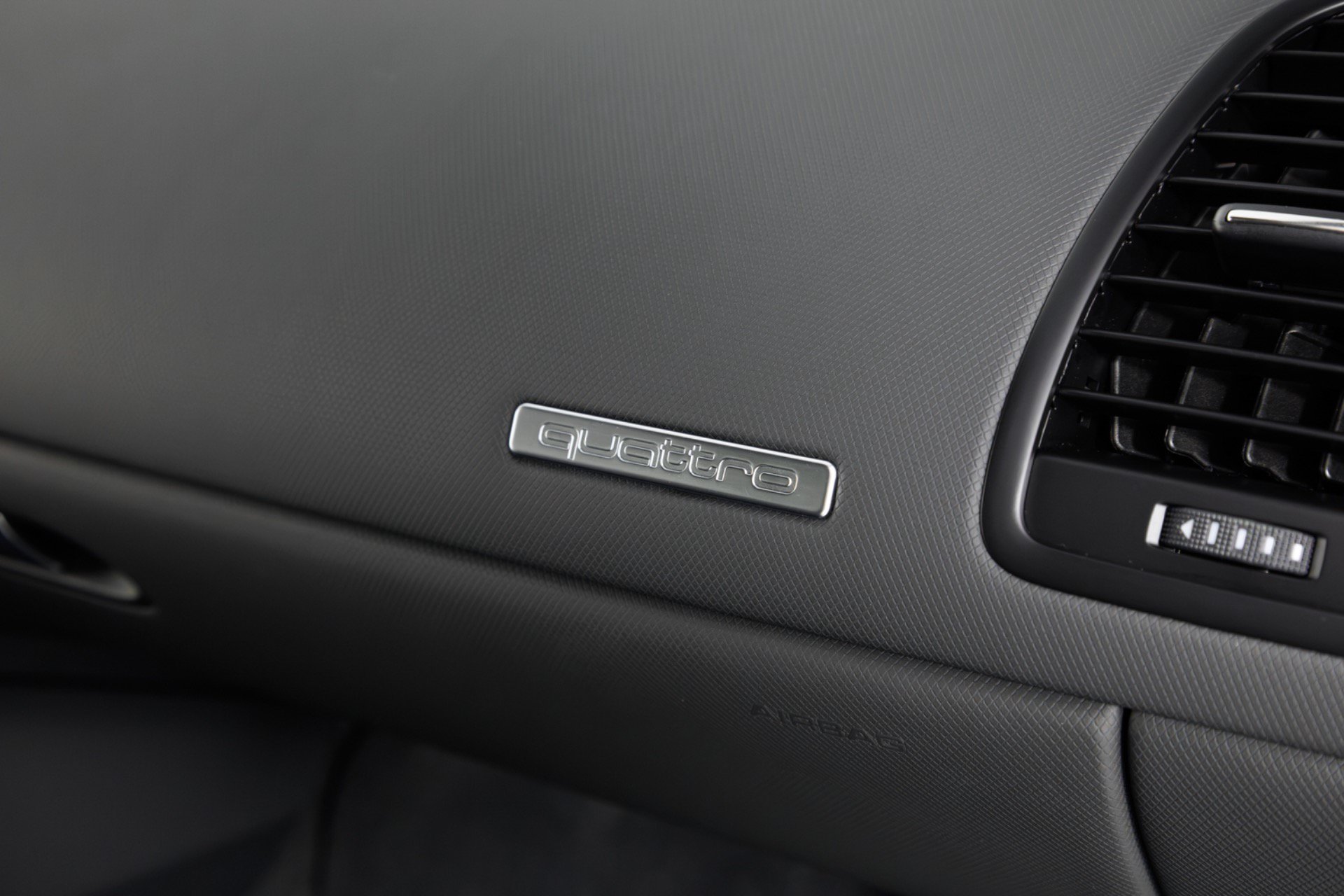 Used 2012 Audi R8 V10 AWD/4WD image 34