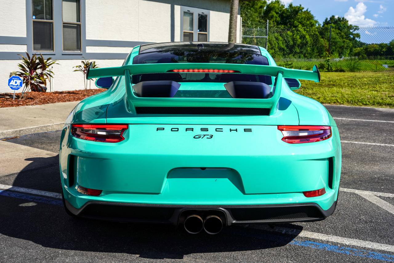 Used 2018 Porsche 911 GT3 RWD image 5