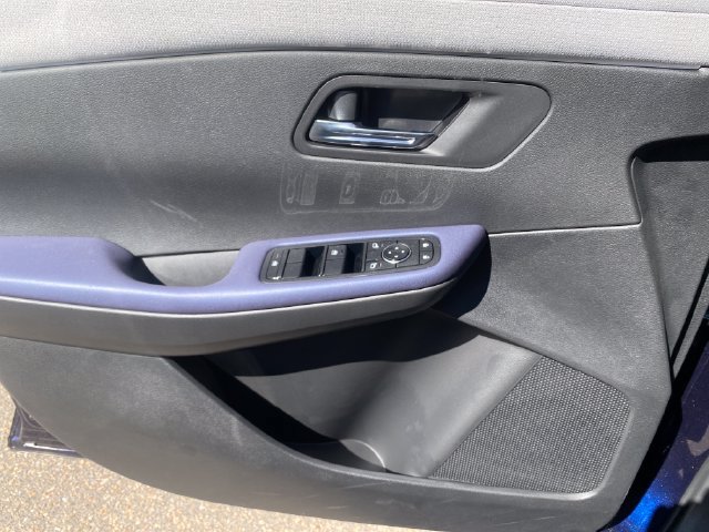 New 2026 Nissan Leaf SV+ w/ Floor Mat Package (SV+) FWD image 13