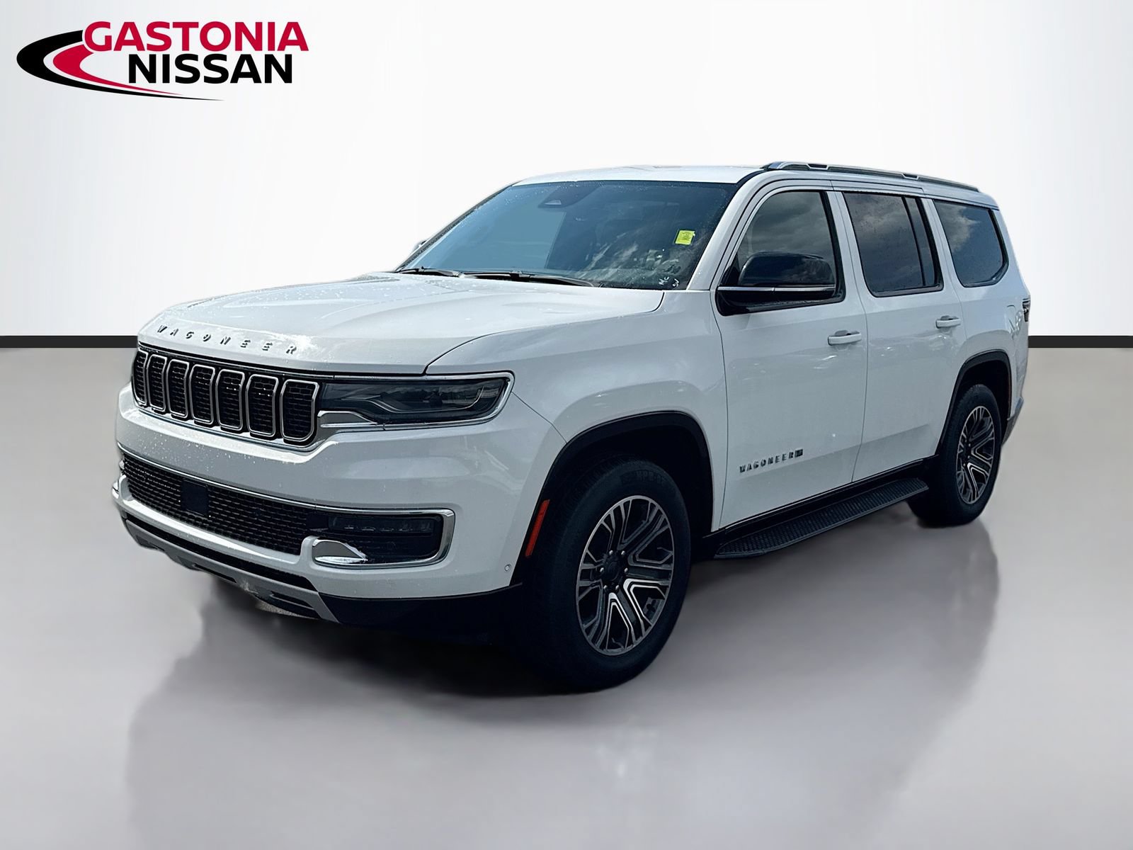 Used 2024 Jeep Wagoneer Series II w/ Flexible Seating Group RWD image 3