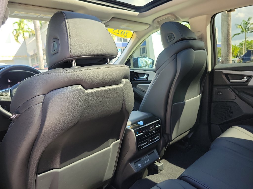 Certified 2025 Acura MDX SH-AWD image 15