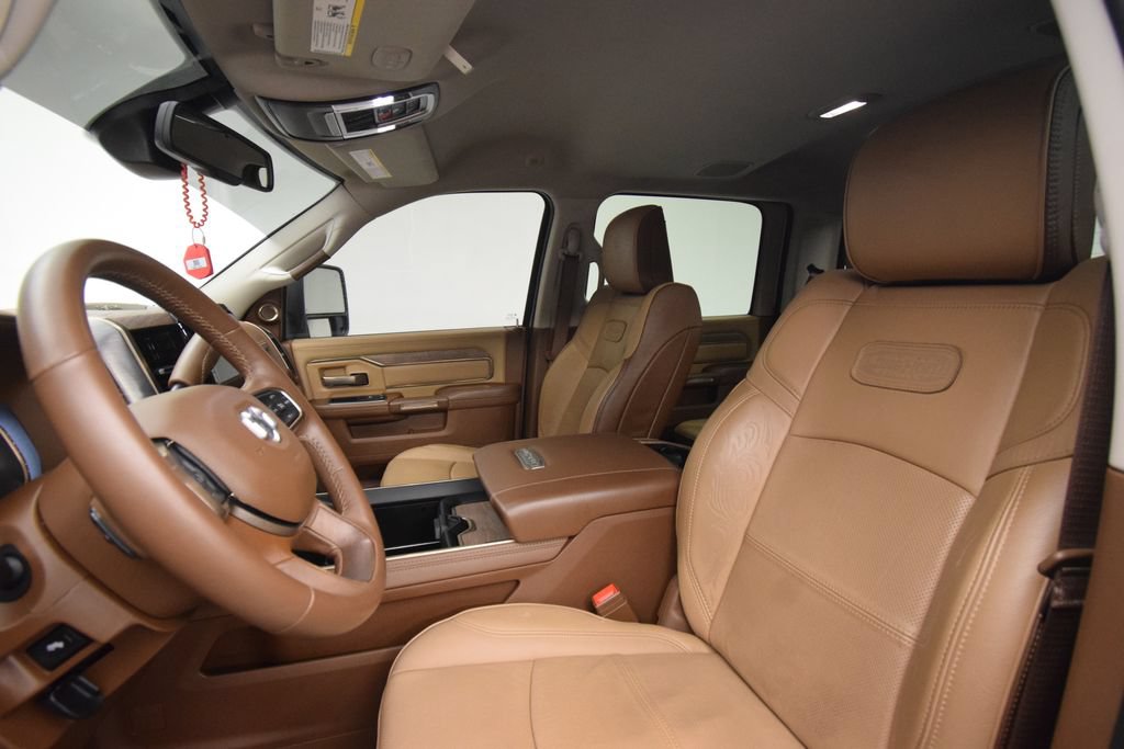 Used 2024 RAM 3500 Limited AWD/4WD image 30