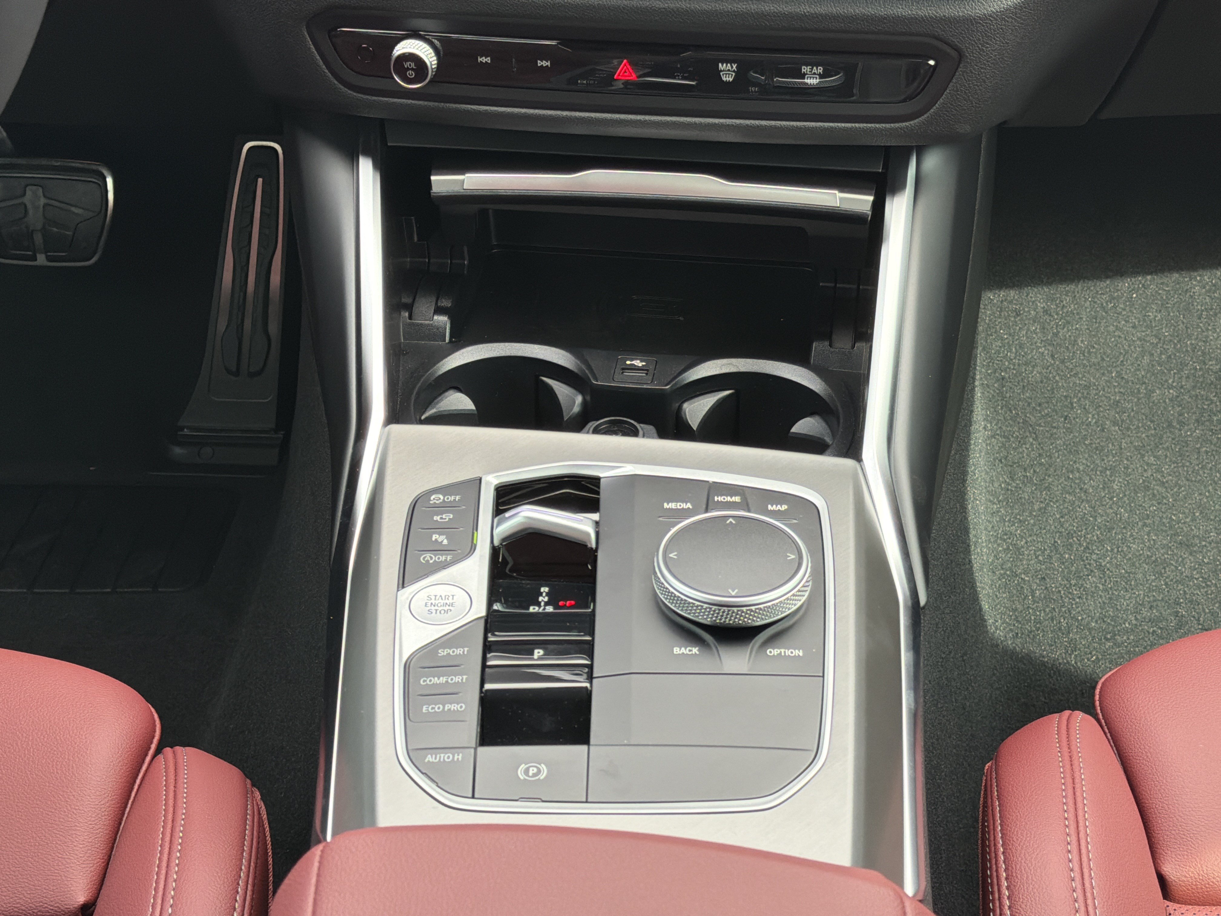 New 2026 BMW 330i Sedan w/ M Sport Package RWD image 7