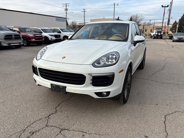 Used 2017 Porsche Cayenne Platinum Edition image 1