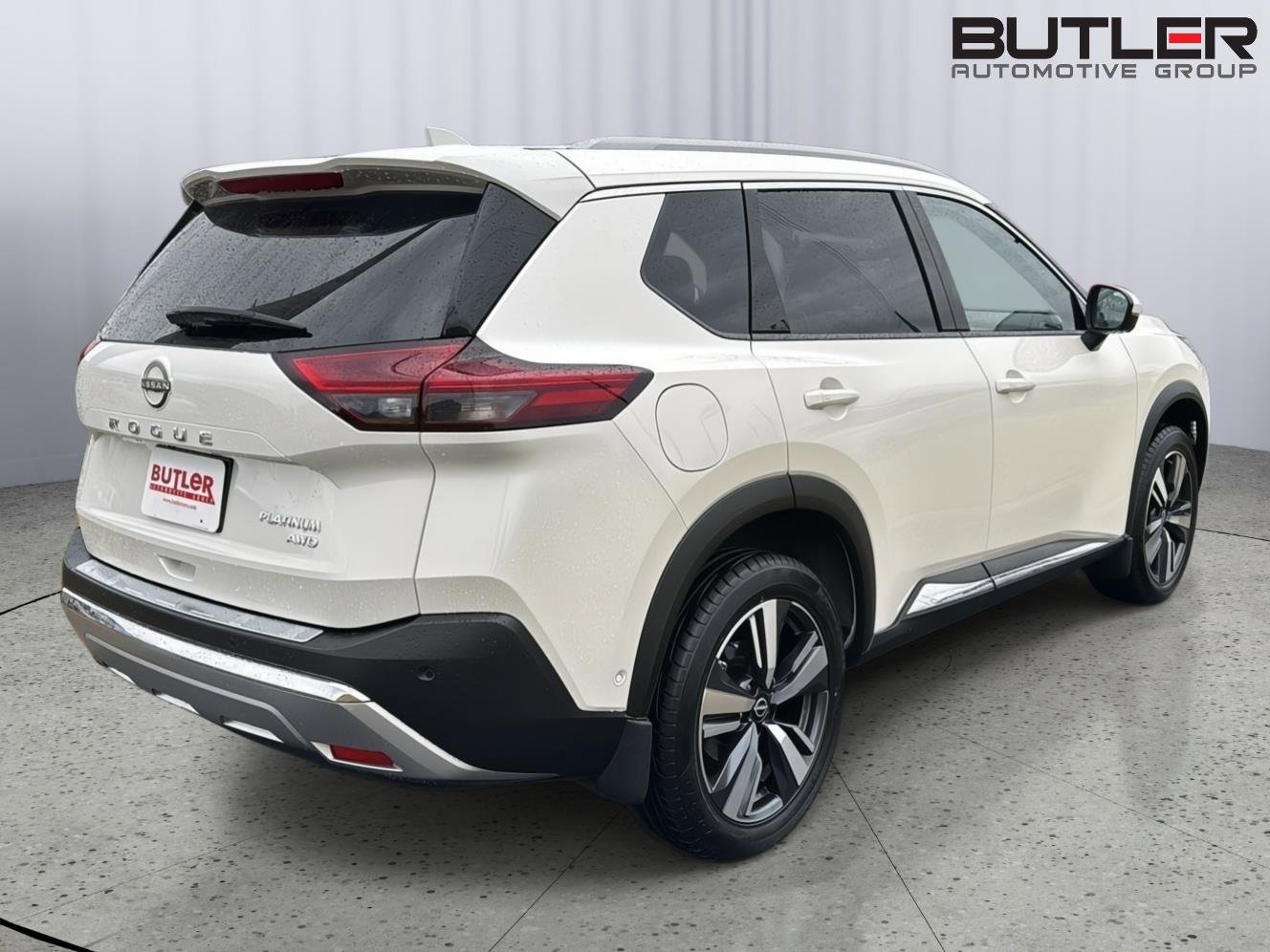 Used 2023 Nissan Rogue Platinum w/ Platinum Premium Package image 5