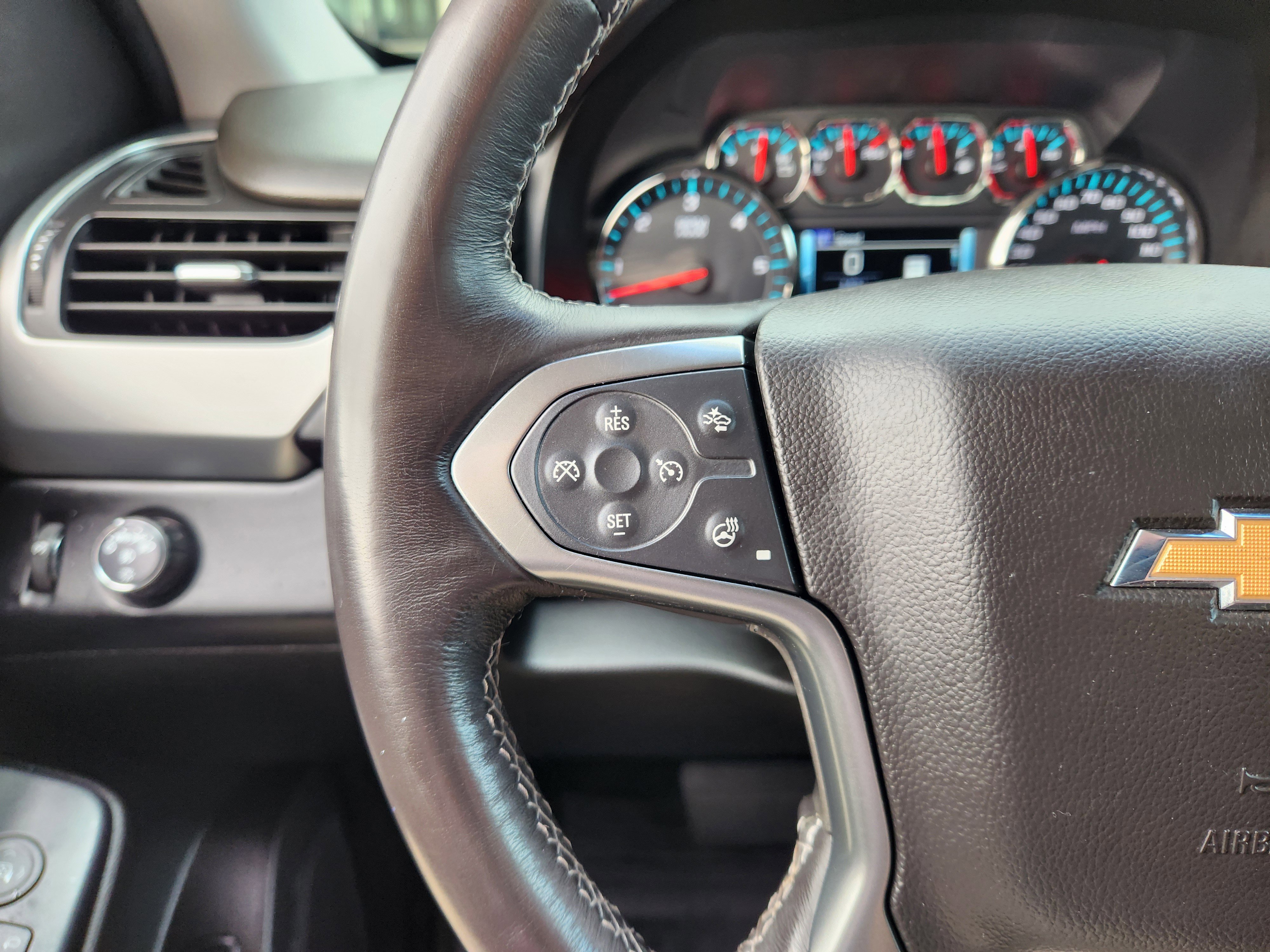 Used 2018 Chevrolet Tahoe LT image 29