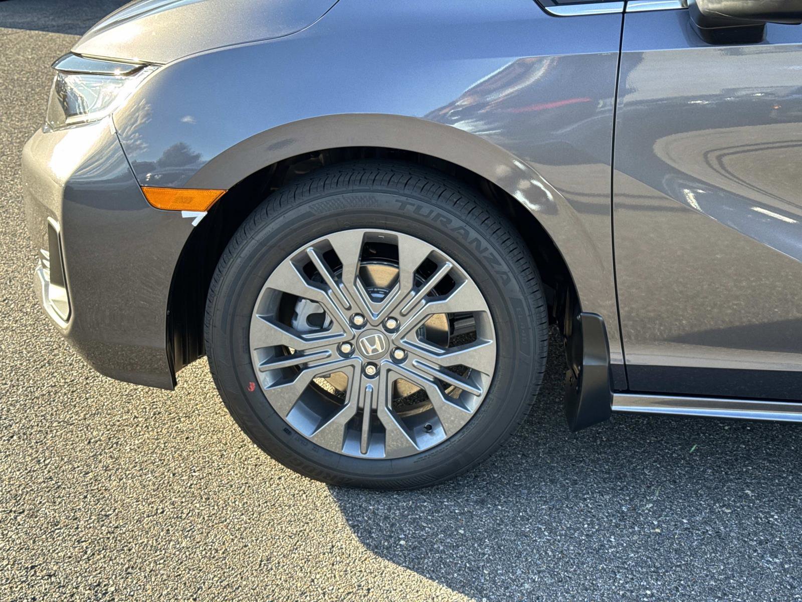 New 2026 Honda Odyssey Touring image 24