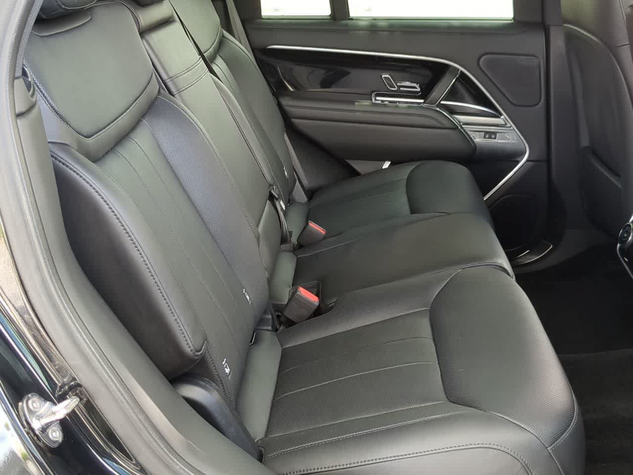 Certified 2025 Land Rover Range Rover SE AWD/4WD image 21