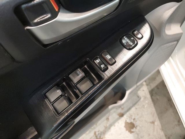 Used 2012 Toyota Camry LE image 11