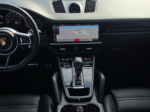 Used 2019 Porsche Cayenne S image 16