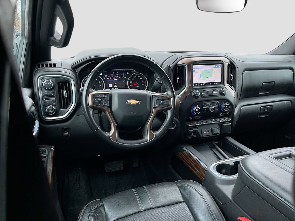 Used 2021 Chevrolet Silverado 1500 High Country w/ Technology Package AWD/4WD image 23