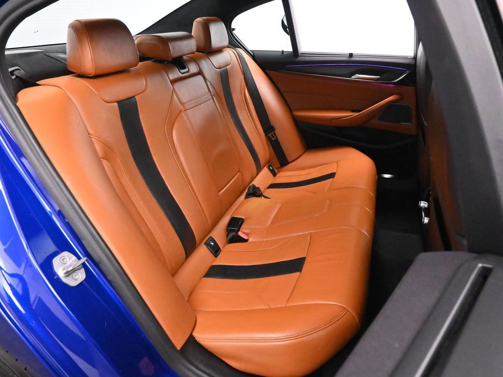 Used 2022 BMW M5 w/ Executive Package image 21