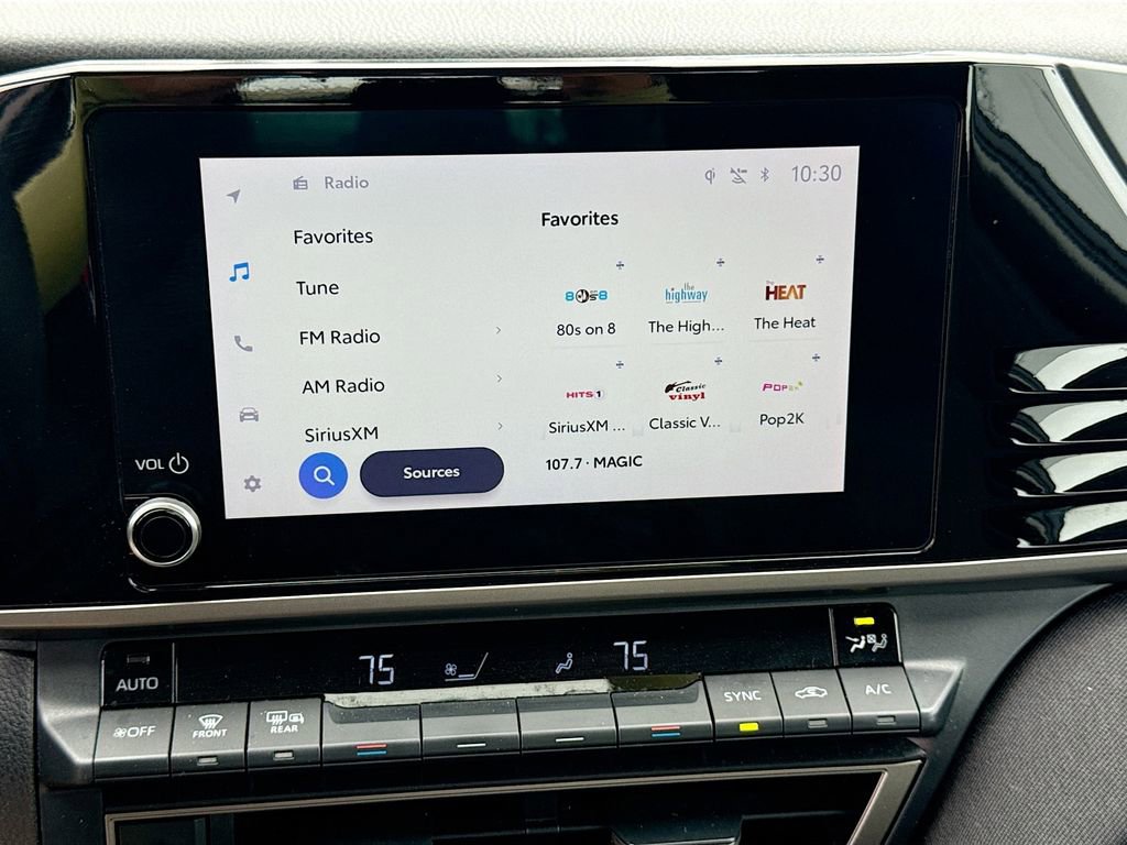 Used 2025 Toyota Camry LE image 29