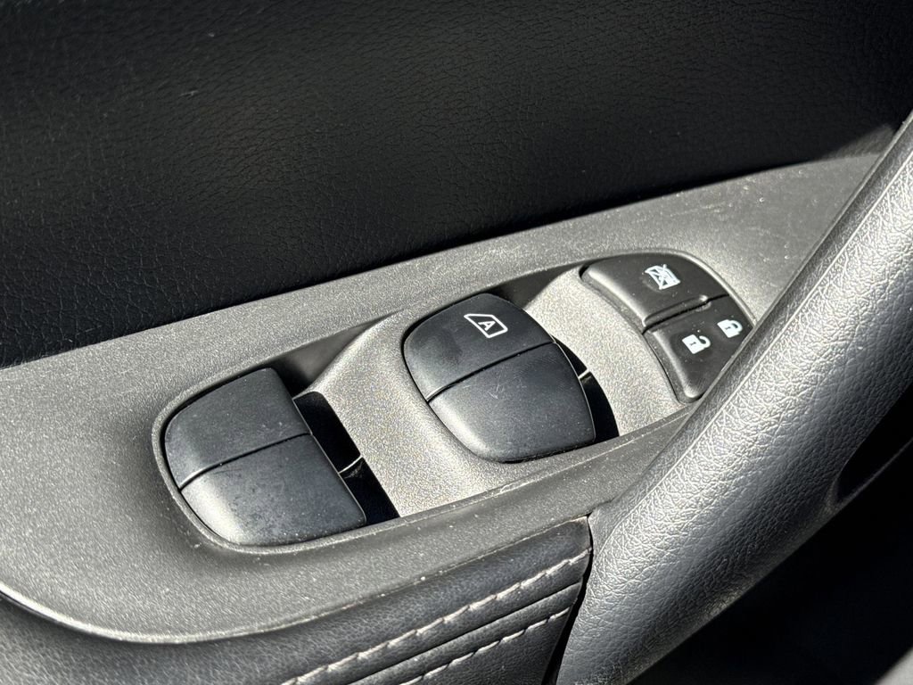 Certified 2020 Nissan Rogue Sport S w/ Appearance Package FWD image 30