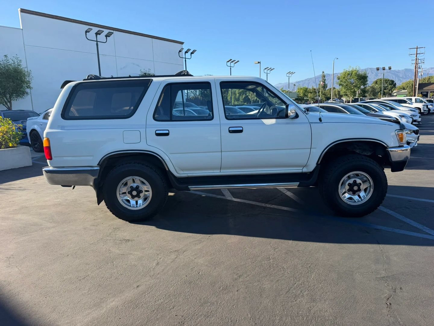 Used 1995 Toyota 4Runner SR5 AWD/4WD image 4