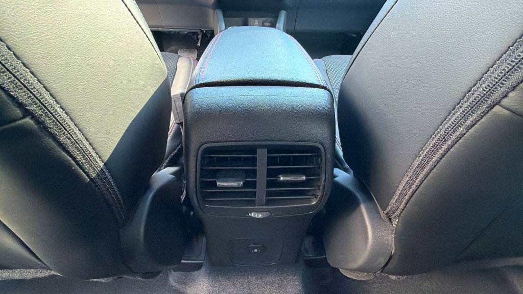 New 2026 Ford Escape ST-Line w/ Tech Pack #1 AWD/4WD image 25