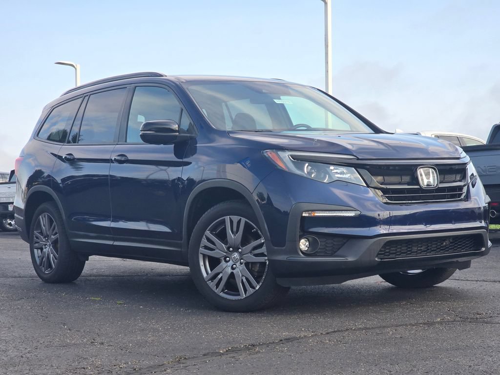 Used 2022 Honda Pilot Sport image 2