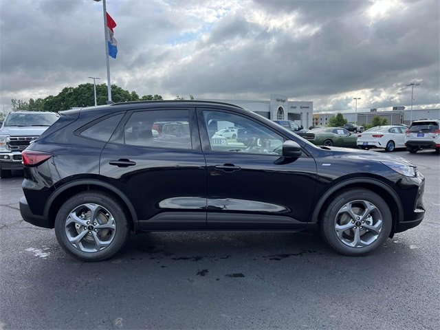 New 2025 Ford Escape ST-Line w/ Equipment Group 301A image 10