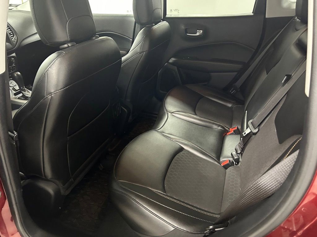 Used 2021 Jeep Compass Latitude w/ Convenience Group AWD/4WD image 15
