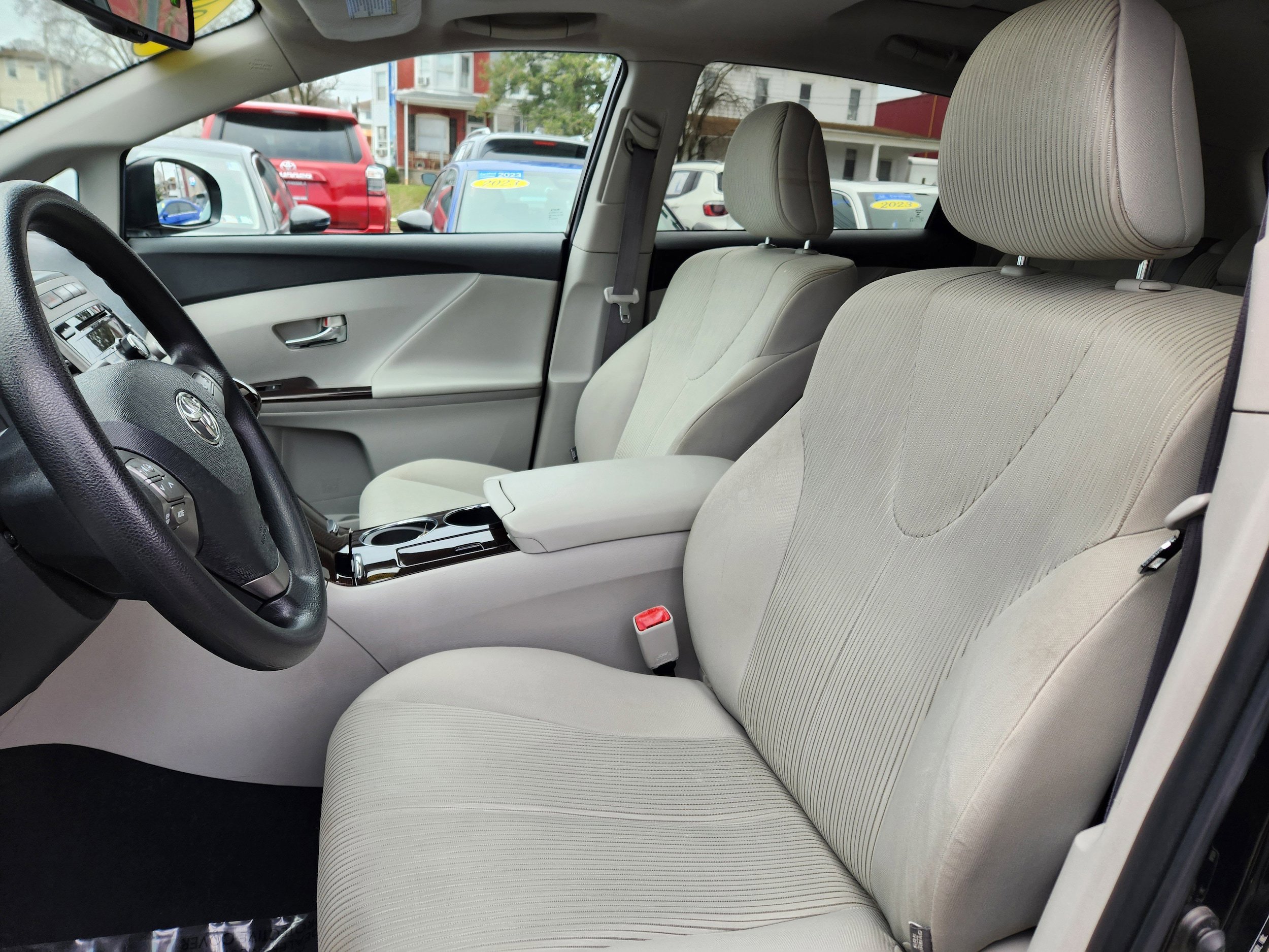Used 2009 Toyota Venza FWD image 9