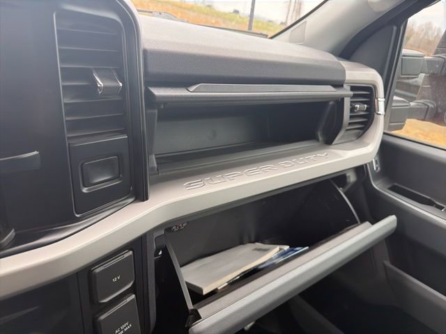 Used 2023 Ford F250 XLT w/ FX4 Off-Road Package image 25