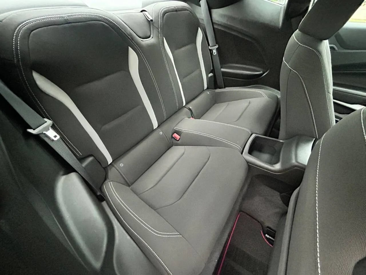 Used 2018 Chevrolet Camaro LT w/ Redline Edition RWD image 14