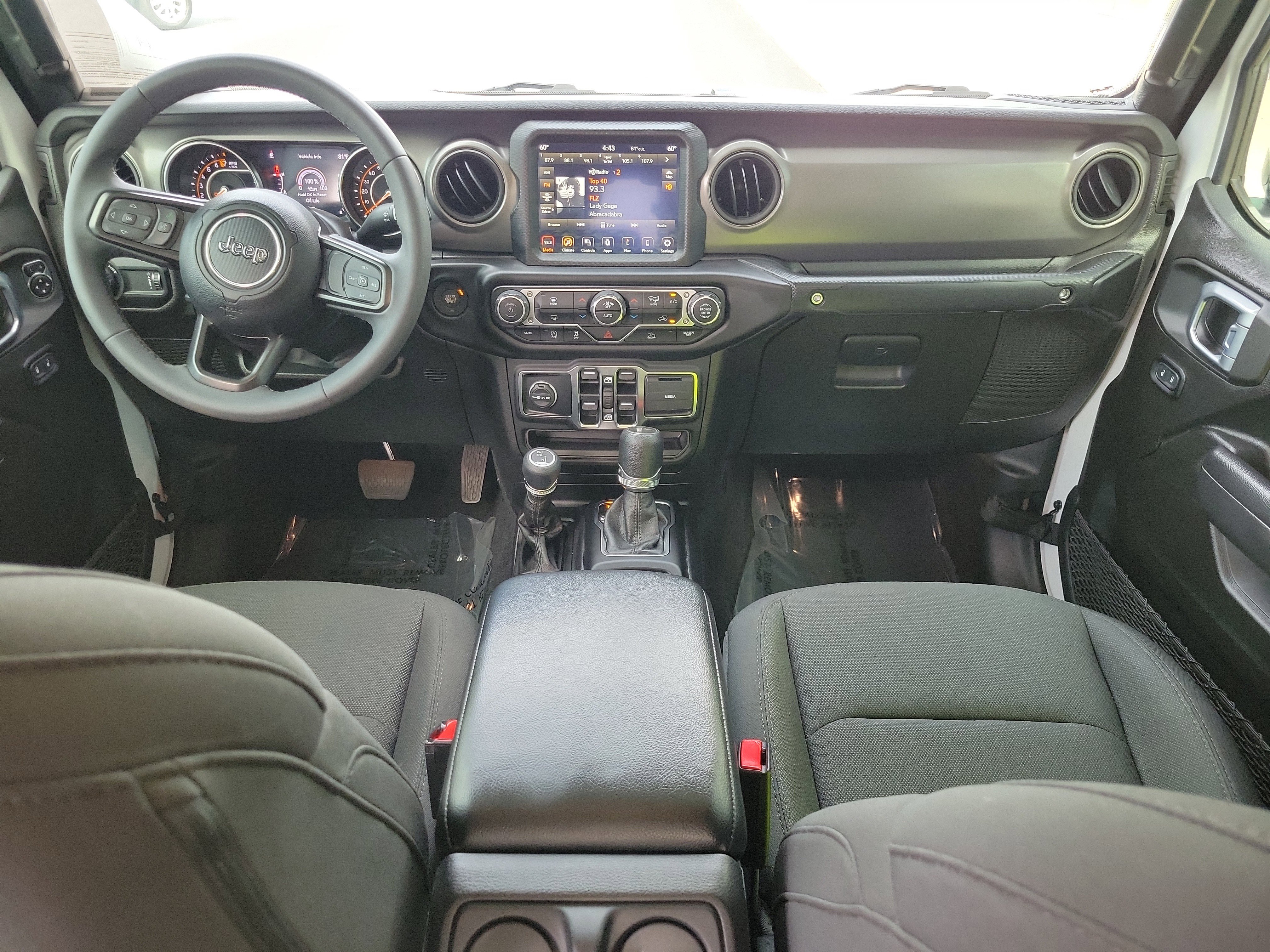 Used 2023 Jeep Gladiator Willys image 12