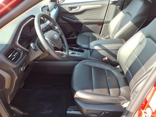 Used 2022 Ford Escape SEL w/ Technology Package AWD/4WD image 17