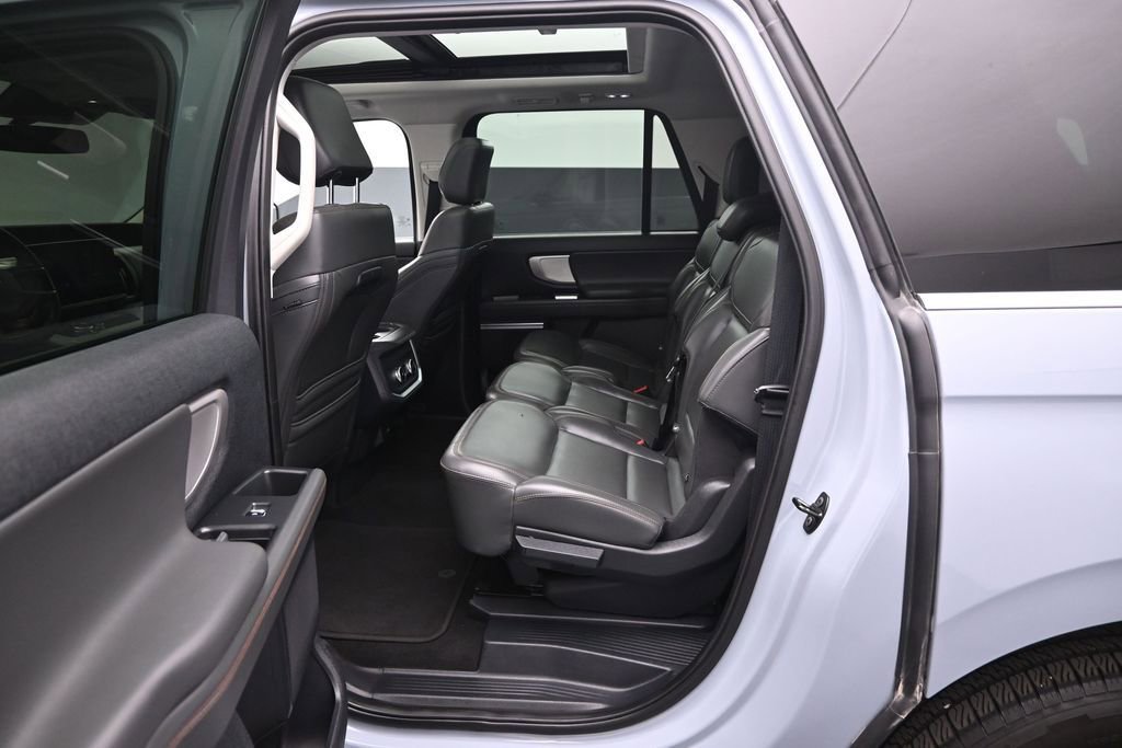 Used 2025 Ford Expedition Max Active RWD image 21
