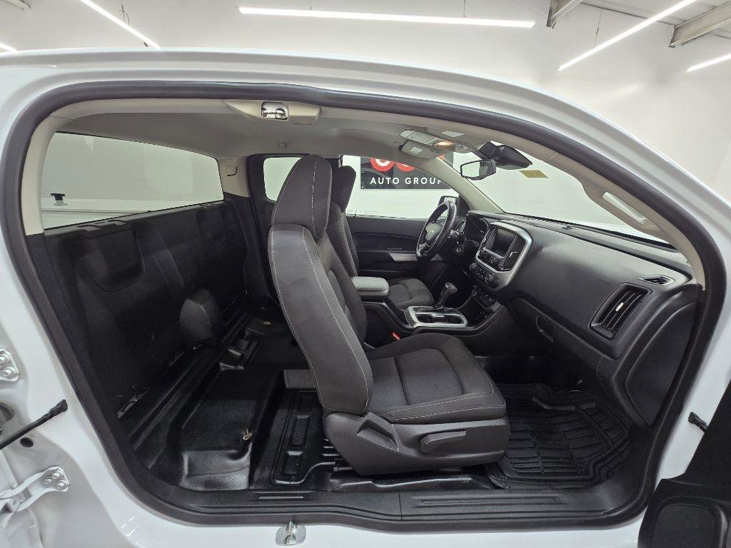 Used 2020 Chevrolet Colorado LT w/ Safety Package RWD image 20