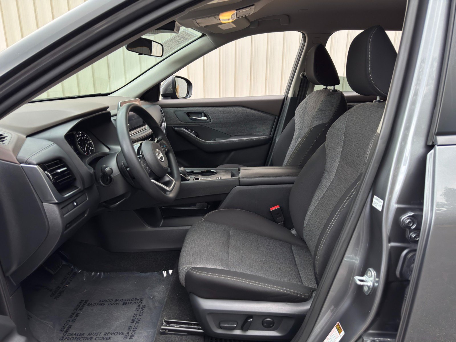 Used 2022 Nissan Rogue SV FWD image 15