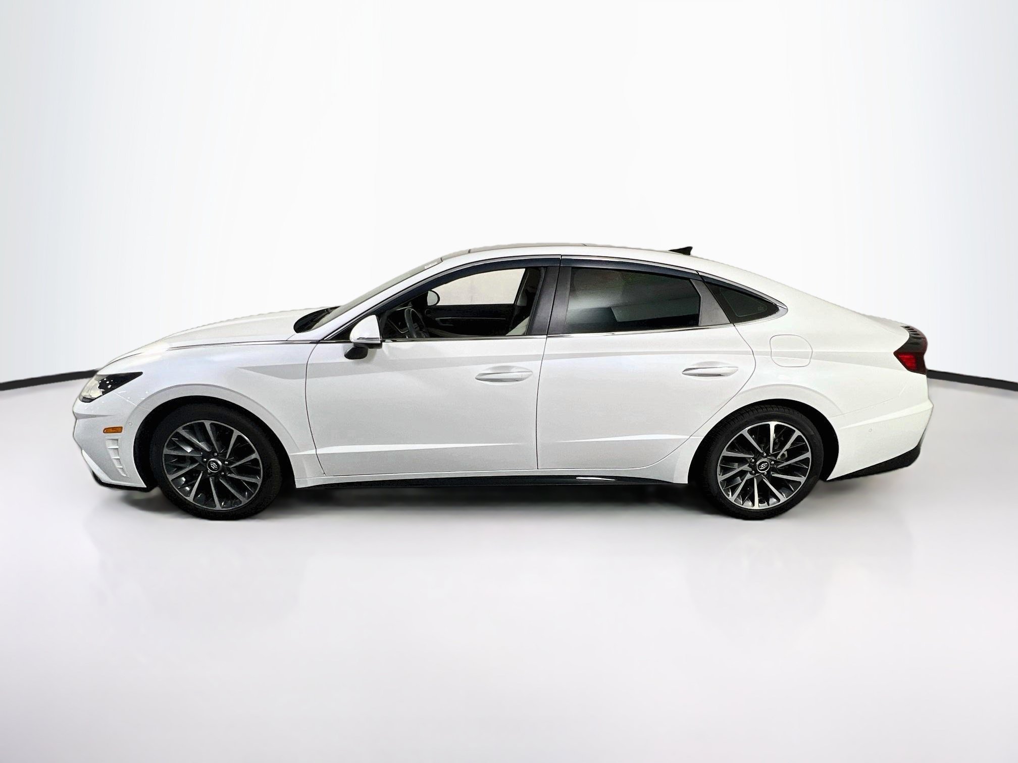 Used 2022 Hyundai Sonata Limited FWD image 8