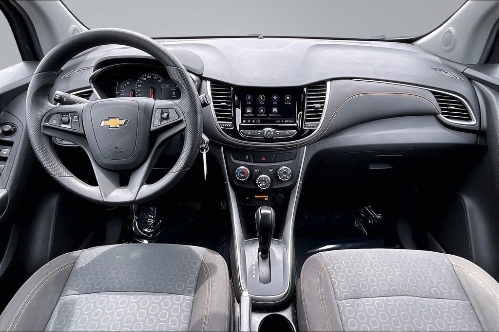 Used 2022 Chevrolet Trax LS w/ Tint and Cruise Package AWD/4WD image 16